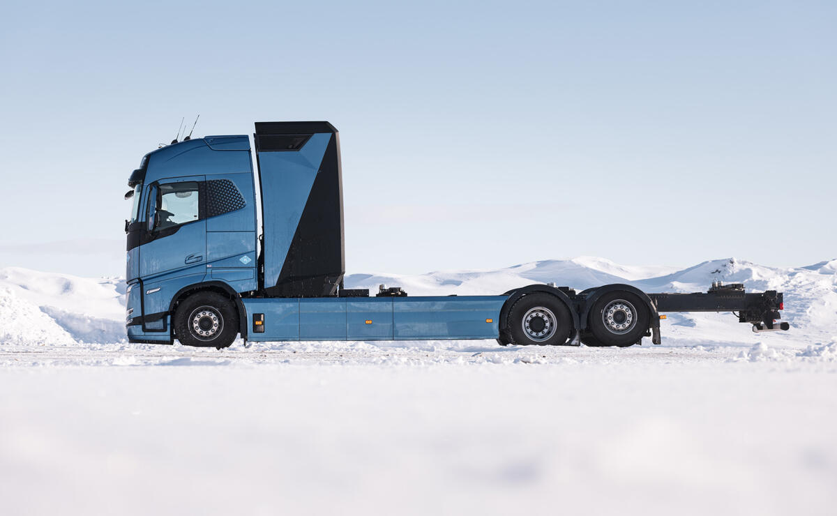 Volvo Trucks hydrogen powered electric trucks-3 Volvo Trucks hydrogen powered electric trucks-3