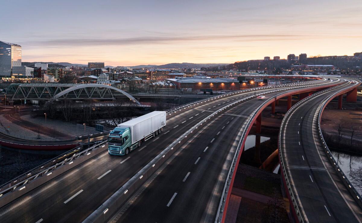 Harbers Trucks - Volvo FH Electric - 13