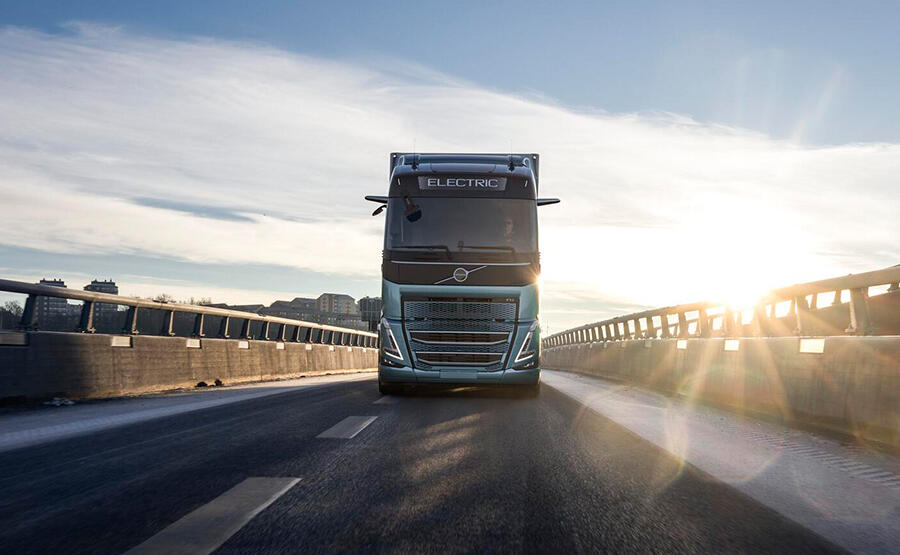 Harbers Trucks - Volvo FH Electric - 06