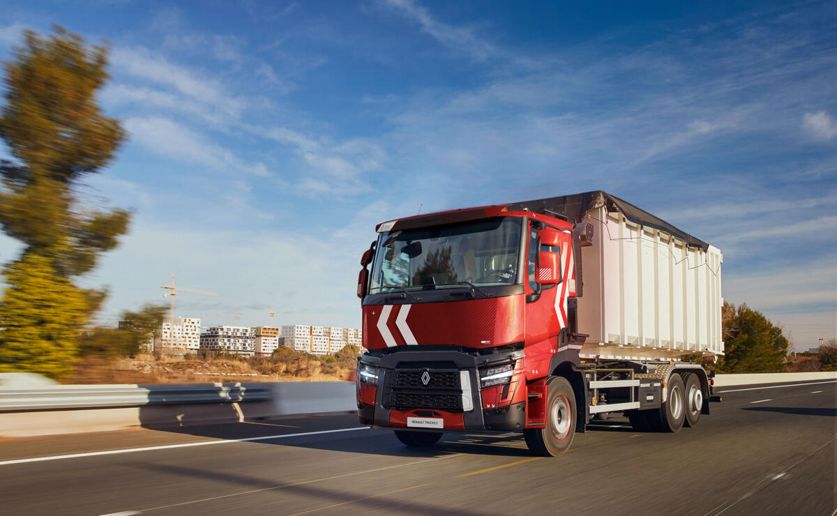 Harbers-Trucks-Digitaliseert-Cabine-Interieur-Nieuwe-Veiligheidsvoorzieningen-1 Harbers-Trucks-Digitaliseert-Cabine-Interieur-Nieuwe-Veiligheidsvoorzieningen-1