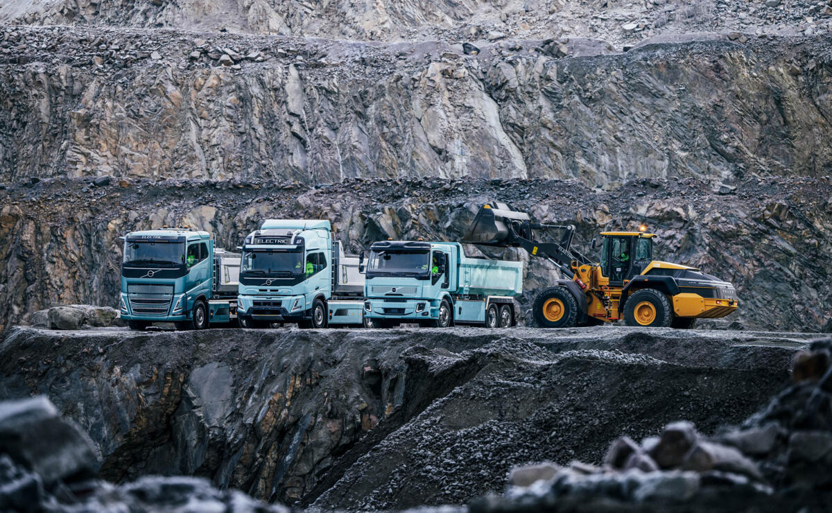 Volvo Trucks in construction 1