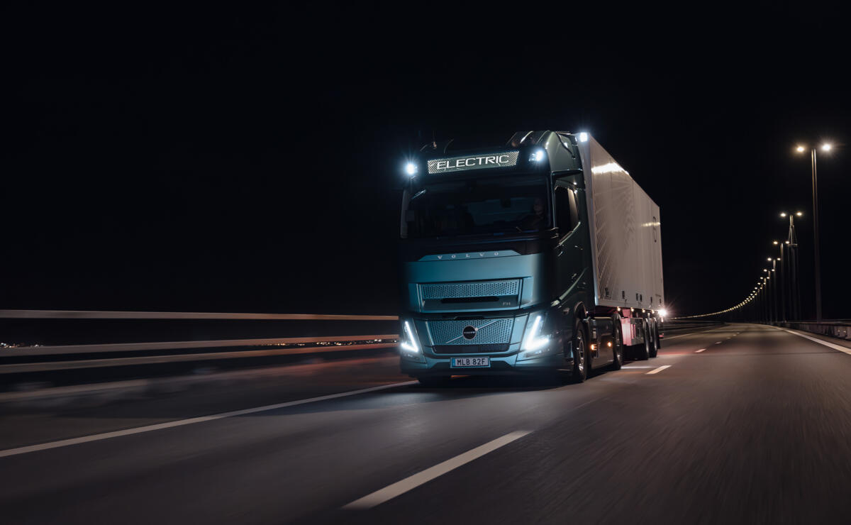 Volvo_Trucks_FH_Aero_Electric_night_vision