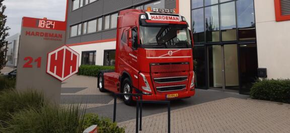 Volvo FH Electric Hardeman header