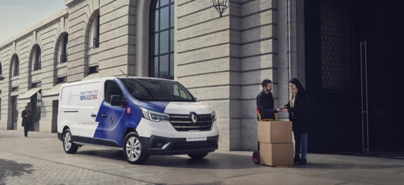 Renault Trafic E-Tech header Renault Trafic E-Tech header
