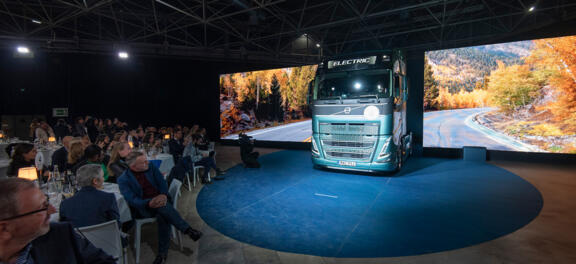 Volvo FH Electric truck-of-the-year-2header