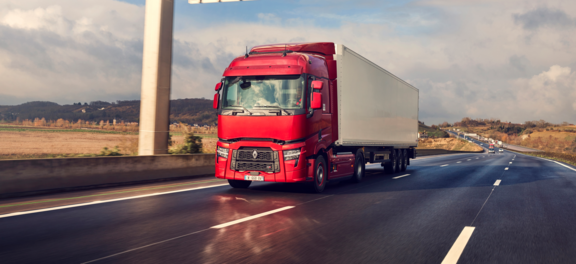 Nijwa-Renault-Trucks-T-highway