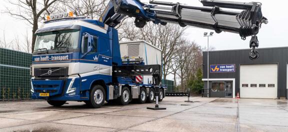 Volvo FH Van Hooft Transport header Volvo FH Van Hooft Transport header