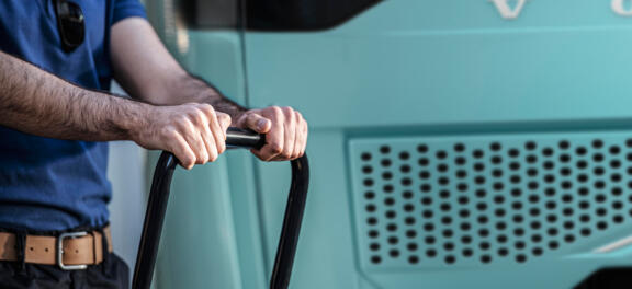 Volvo-Electric-detail Volvo-Electric-detail