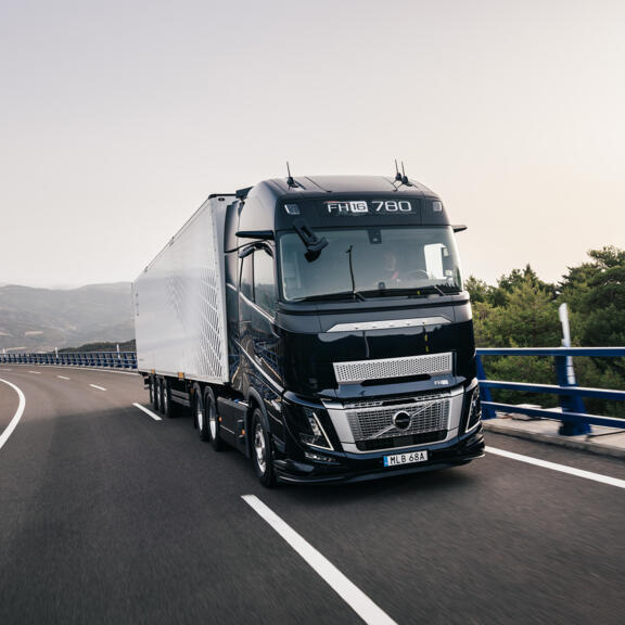 Volvo_Trucks_FH16_Aero_road Volvo_Trucks_FH16_Aero_road