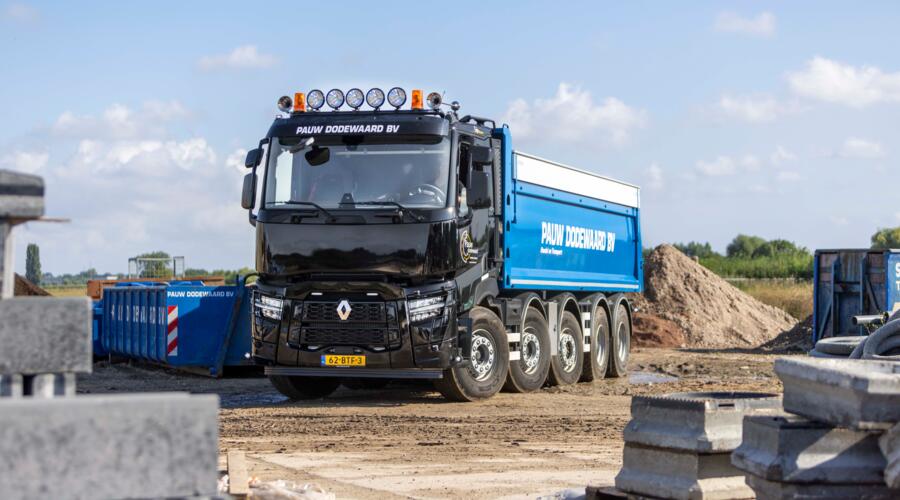 Renault Trucks C 10x4 Pauw -32-LR Renault Trucks C 10x4 Pauw -32-LR