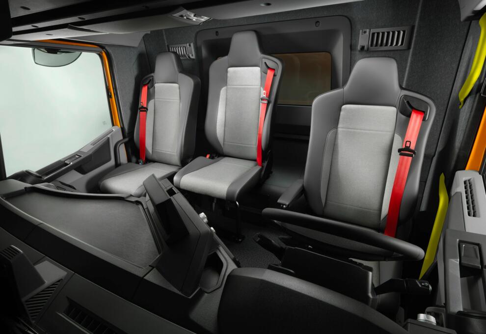 Harbers-Trucks-Renault Trucks K - cabin seats Harbers-Trucks-Renault Trucks K - cabin seats